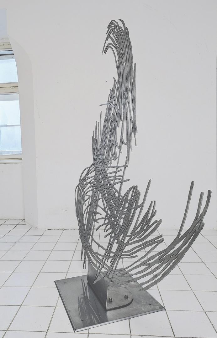 Phase1, 2025, Edelstahl, 180 x 149 x 0,5 cm
