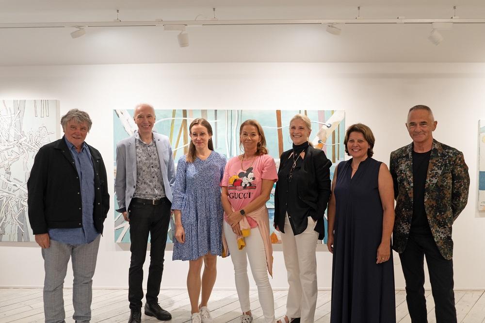 die KünstlerInnen und das Team der L art GALERIE